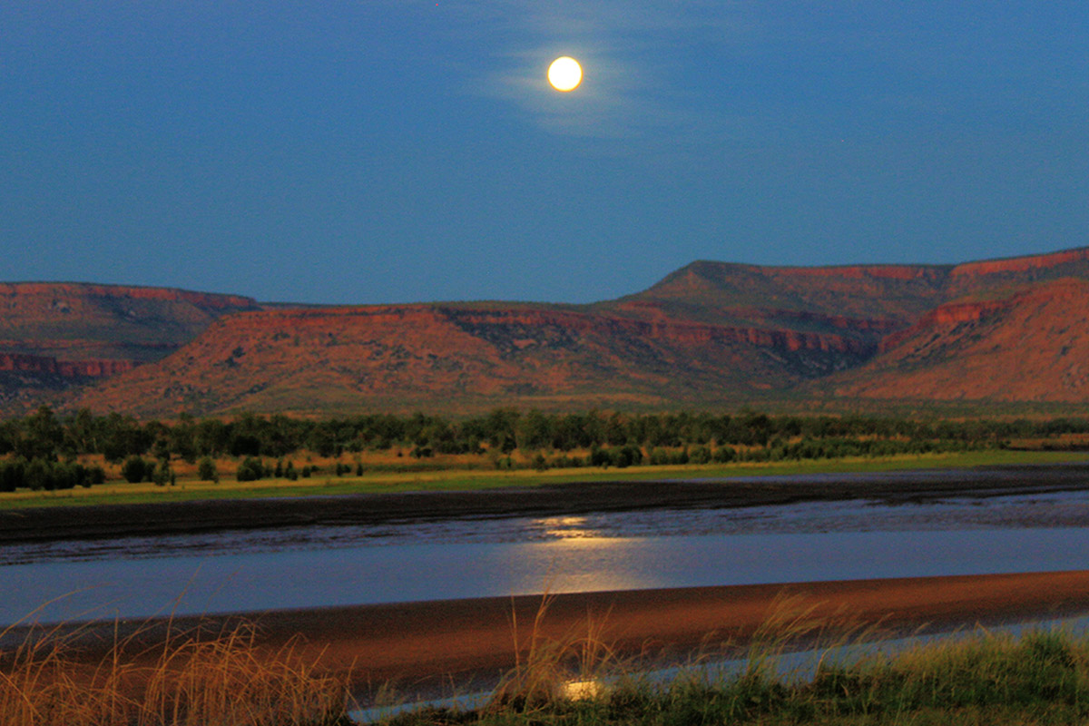 8 A full moon rises over the Kimberley, reflecting on the Pentecost River at Home Valley Station on the Gibb River Road. - Day 4