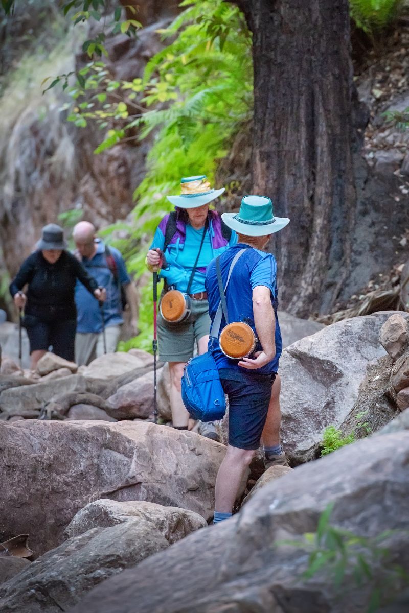Large rocks are navigated also on the El Questro Gorge walk